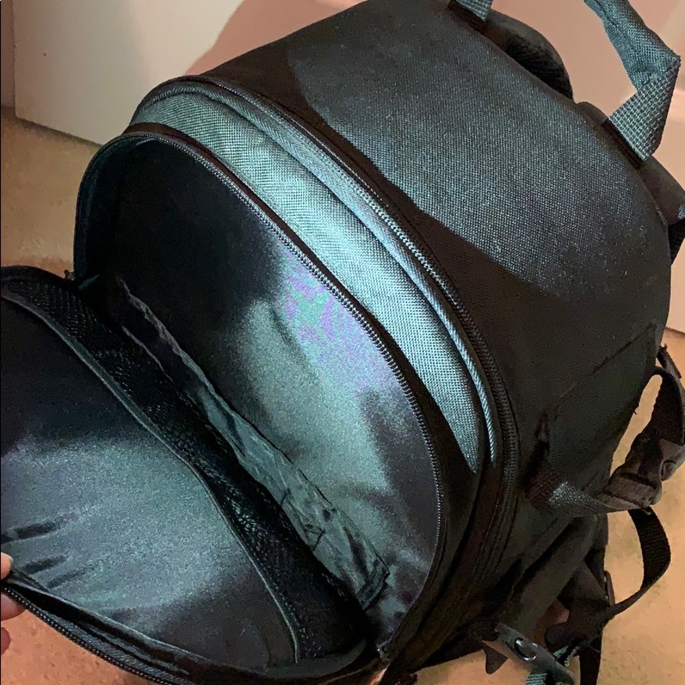 Amazon Basic Backpack - Picture 5 of 7